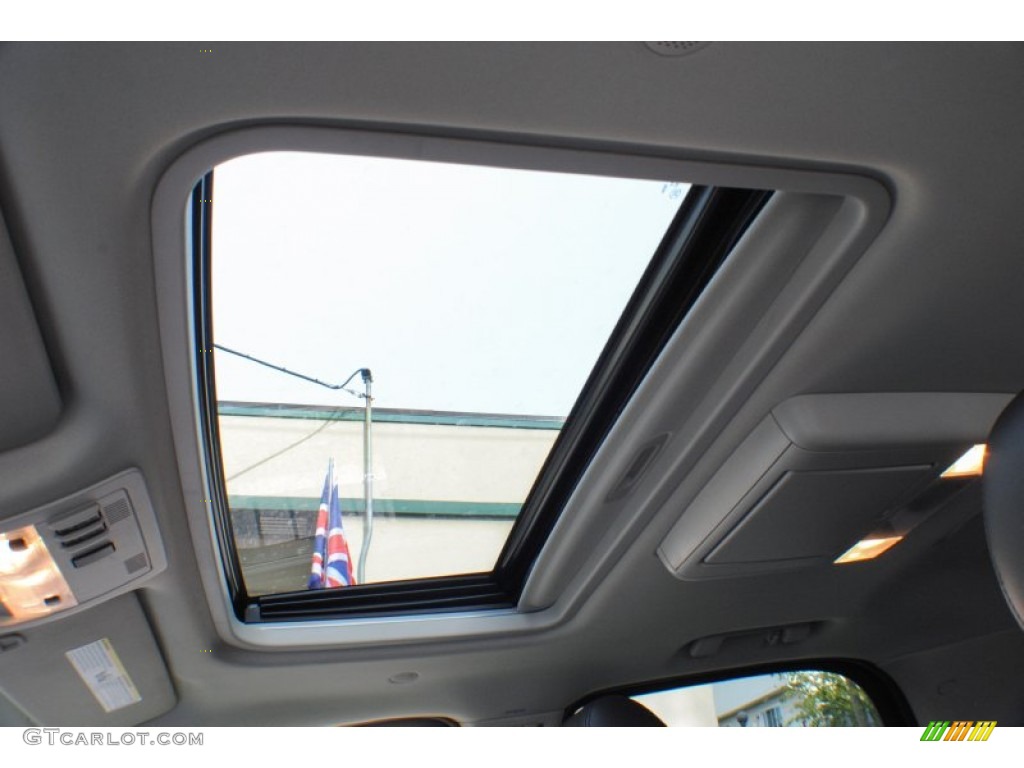 2010 Cadillac Escalade Luxury AWD Sunroof Photos