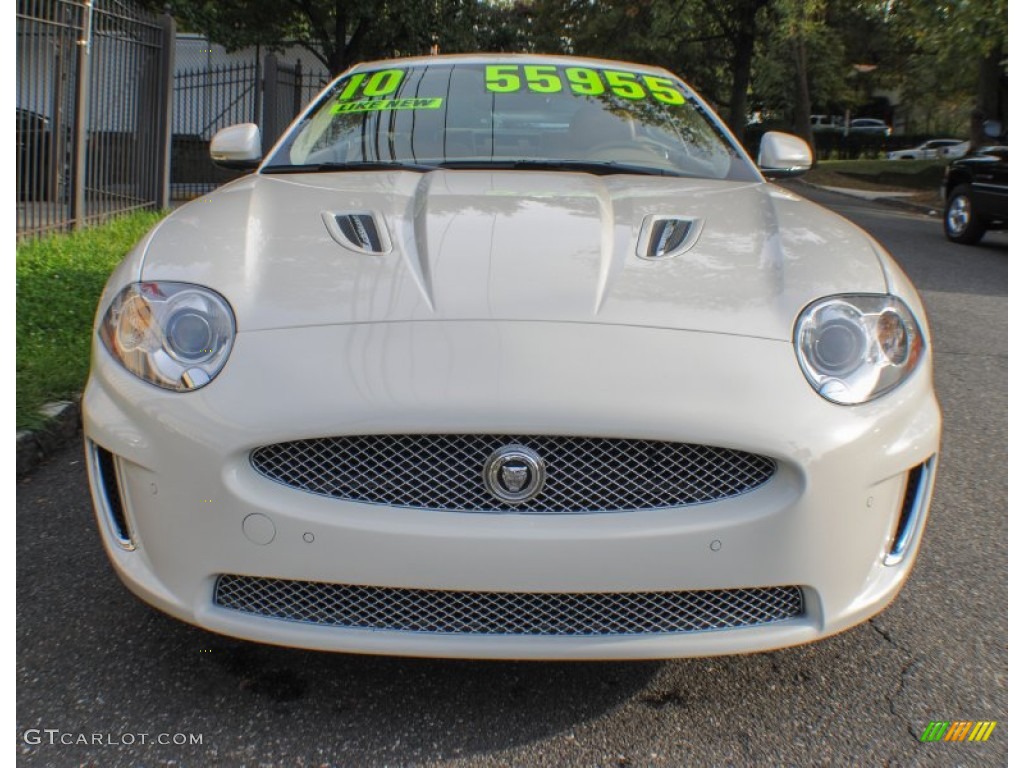 2010 XK XKR Coupe - Porcelain White / Caramel photo #2