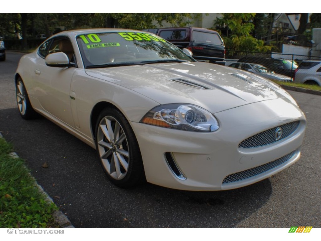 2010 XK XKR Coupe - Porcelain White / Caramel photo #7