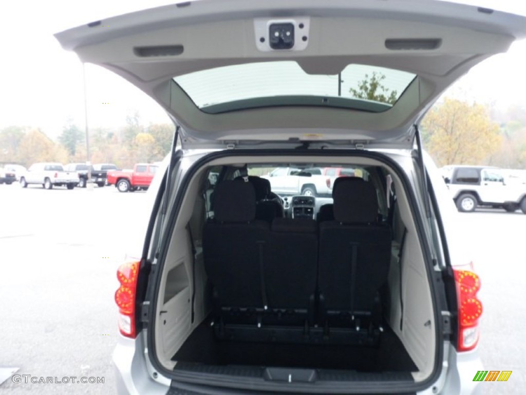 2012 Grand Caravan Crew - Bright Silver Metallic / Black/Light Graystone photo #28