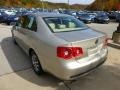 2005 Wheat Beige Metallic Volkswagen Jetta 2.5 Sedan  photo #5