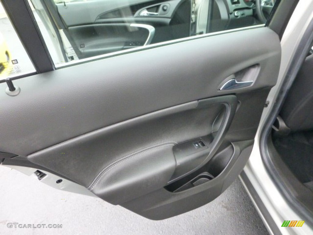 2011 Regal CXL - Stone Metallic / Ebony photo #13