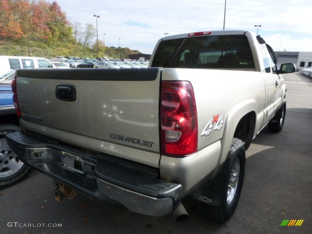 2003 Silverado 2500HD Extended Cab 4x4 - Light Pewter Metallic / Dark Charcoal photo #2