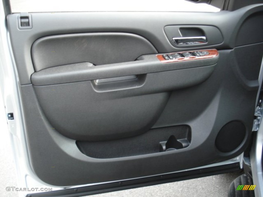 2013 Chevrolet Avalanche LS 4x4 Black Diamond Edition Door Panel Photos