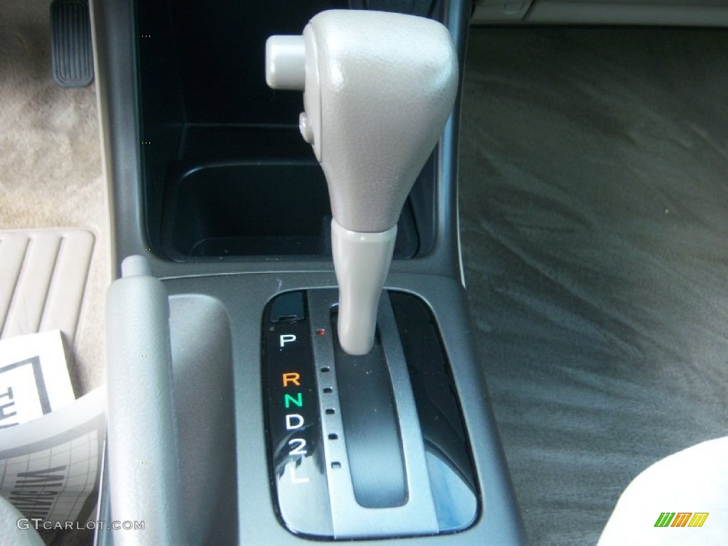 2004 Toyota Camry LE 4 Speed Automatic Transmission Photo #72471188