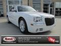 Bright White - 300 C HEMI Photo No. 1