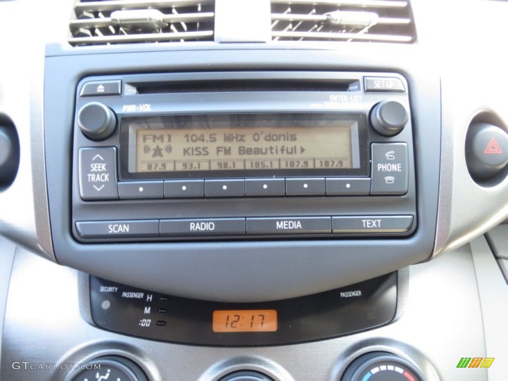 2012 Toyota RAV4 I4 Audio System Photos