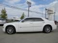 Bright White - 300 C HEMI Photo No. 7