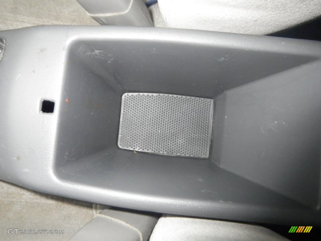 2002 Alero GL Sedan - Onyx Black / Pewter photo #14