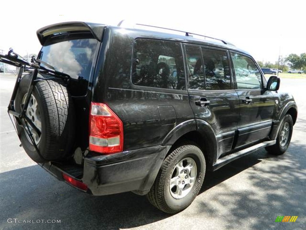 2003 Montero Limited 4x4 - Solano Black Pearl / Charcoal photo #5