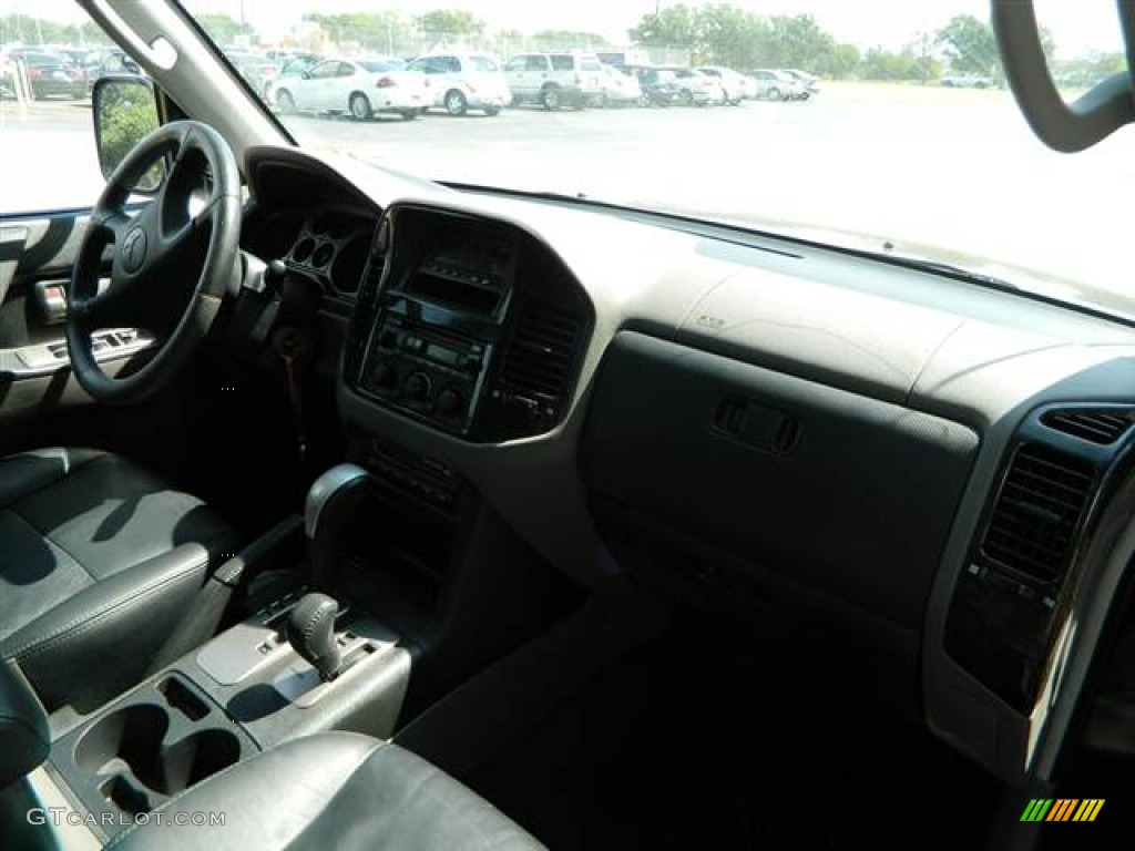 2003 Montero Limited 4x4 - Solano Black Pearl / Charcoal photo #13