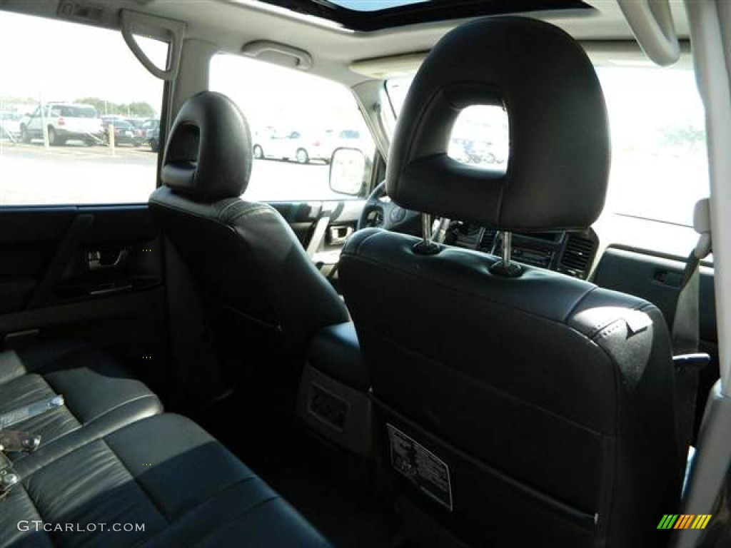 2003 Montero Limited 4x4 - Solano Black Pearl / Charcoal photo #15