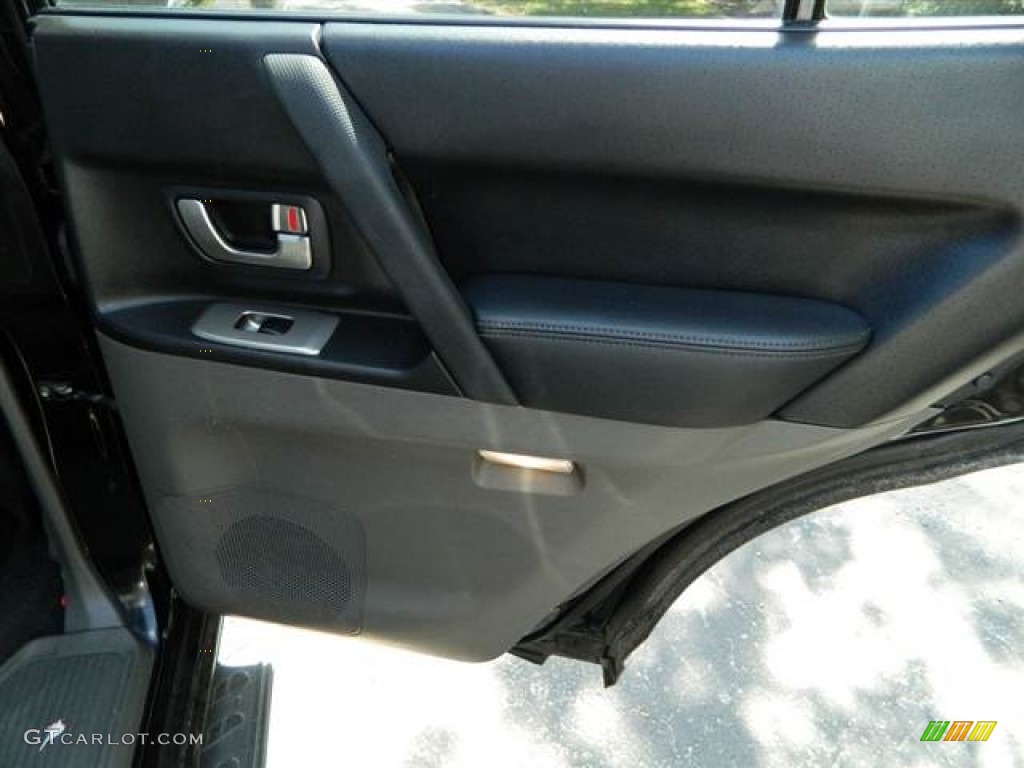 2003 Montero Limited 4x4 - Solano Black Pearl / Charcoal photo #18