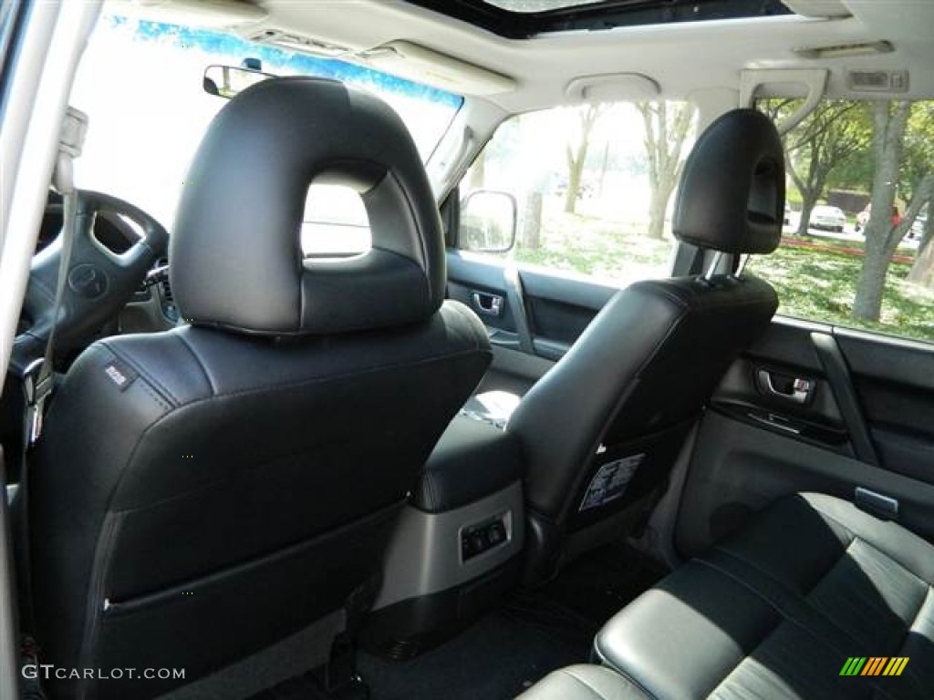 2003 Montero Limited 4x4 - Solano Black Pearl / Charcoal photo #20