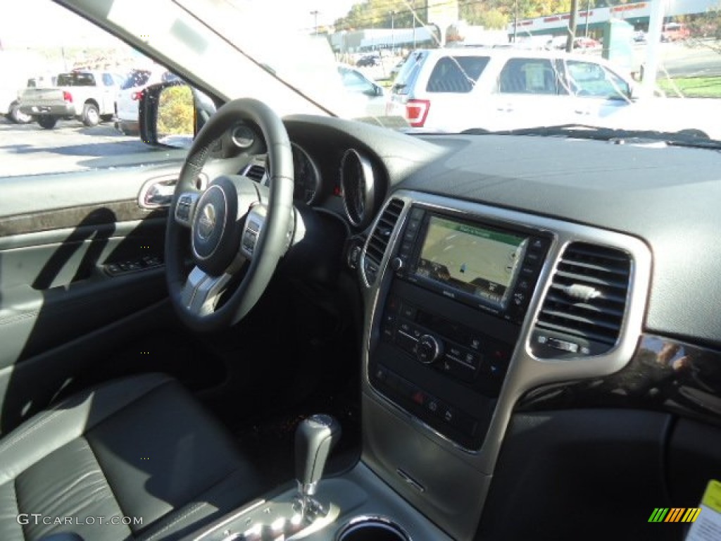 2013 Grand Cherokee Laredo X Package 4x4 - Winter Chill Pearl / Black photo #5