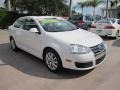 Candy White - Jetta SE Sedan Photo No. 7