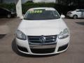 Candy White - Jetta SE Sedan Photo No. 8