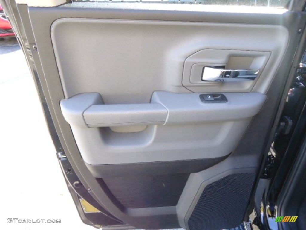 2013 Ram 1500 Big Horn Quad Cab 4x4 Black/Diesel Gray Door Panel Photo #72475423