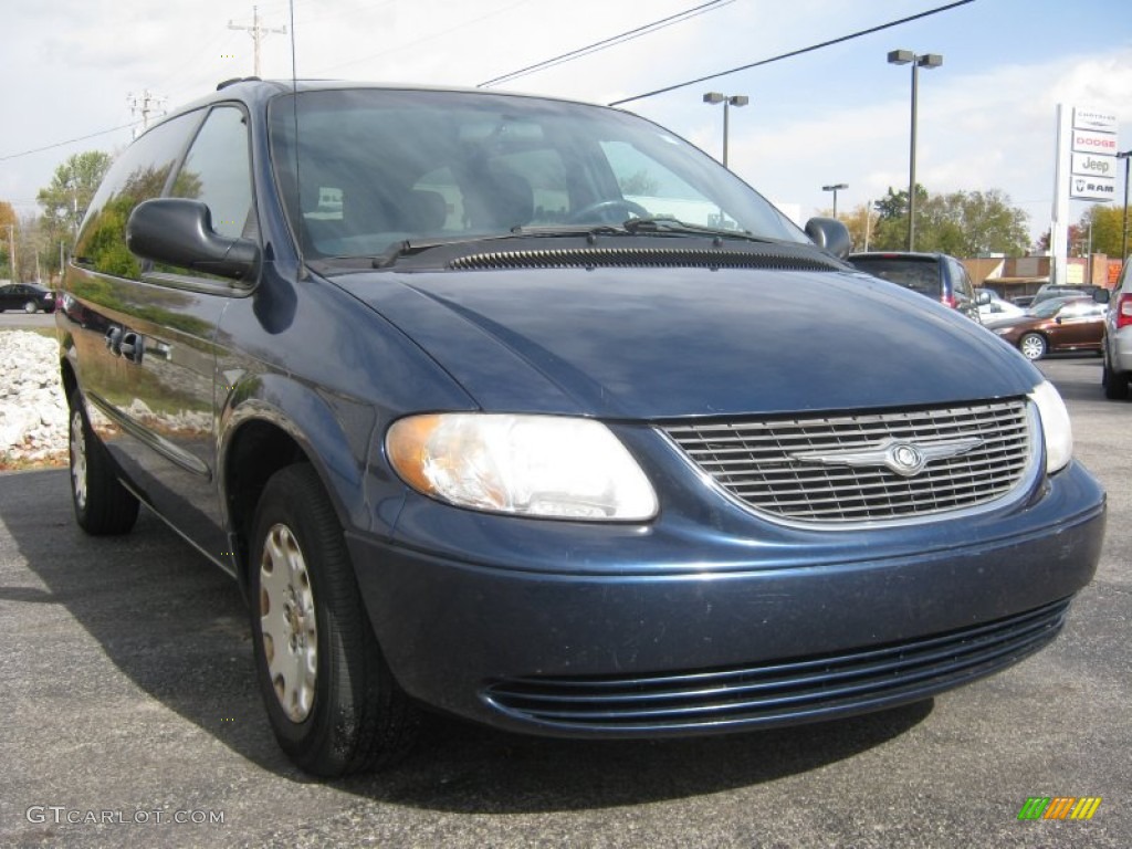 2002 Town & Country LX - Patriot Blue Pearlcoat / Navy Blue photo #1