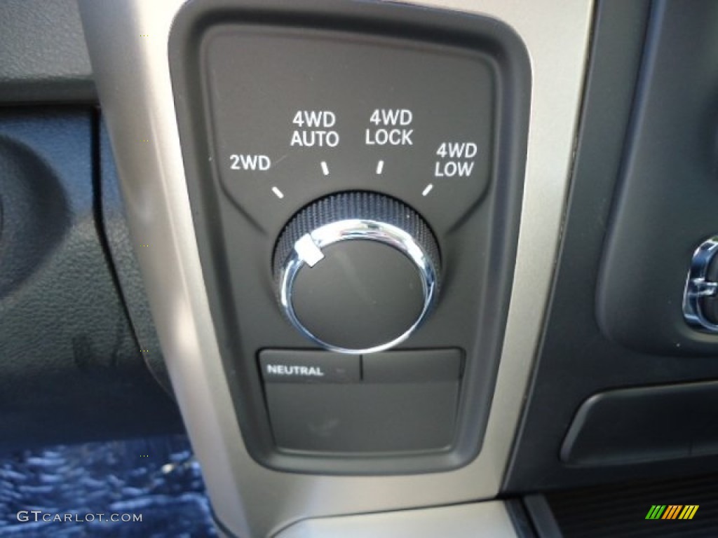 2013 Ram 1500 Big Horn Quad Cab 4x4 Controls Photo #72475530