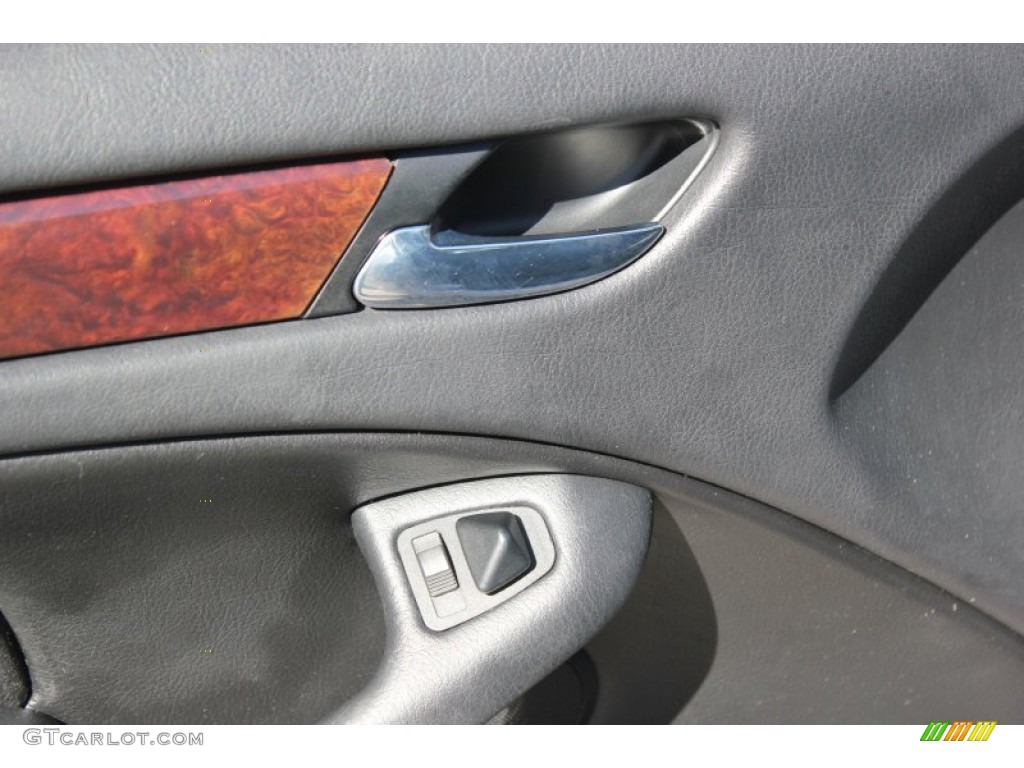 2004 3 Series 325i Sedan - Silver Grey Metallic / Black photo #15