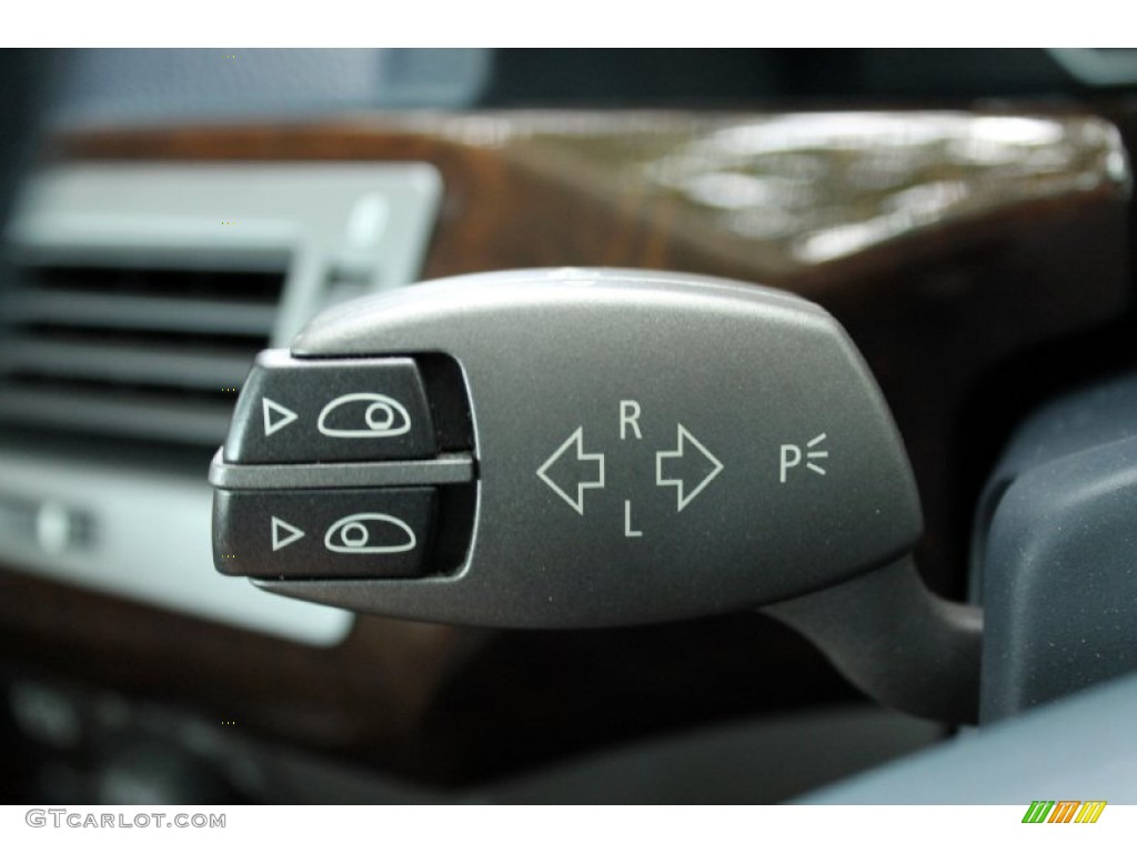 2004 BMW 7 Series 745Li Sedan Controls Photo #72477463