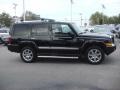 Brilliant Black Crystal Pearl - Commander Overland 4x4 Photo No. 3