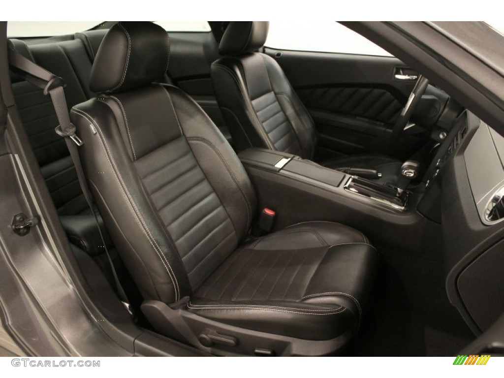 Charcoal Black Interior 2010 Ford Mustang V6 Premium Coupe Photo #72485622