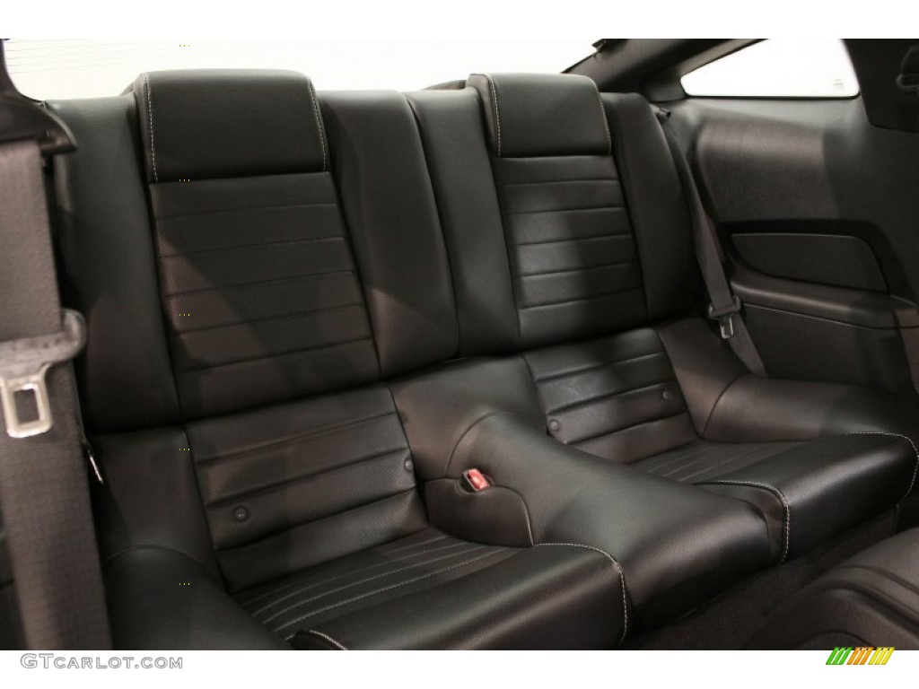 Charcoal Black Interior 2010 Ford Mustang V6 Premium Coupe Photo #72485644