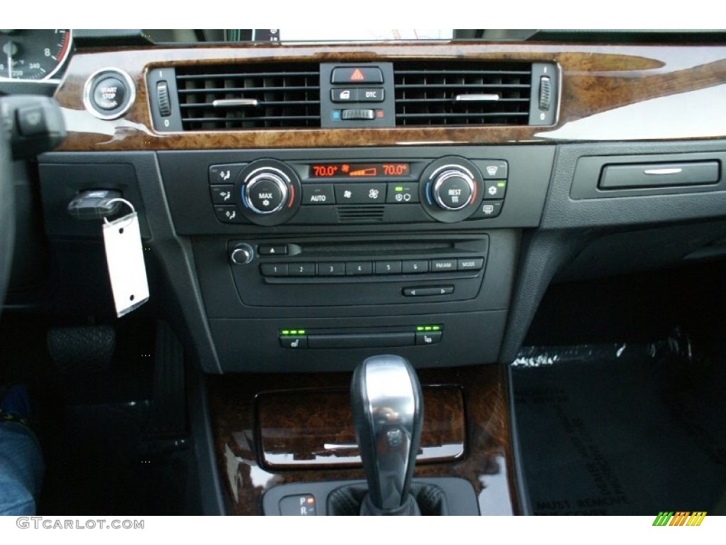 2009 3 Series 328i Coupe - Jet Black / Black photo #16