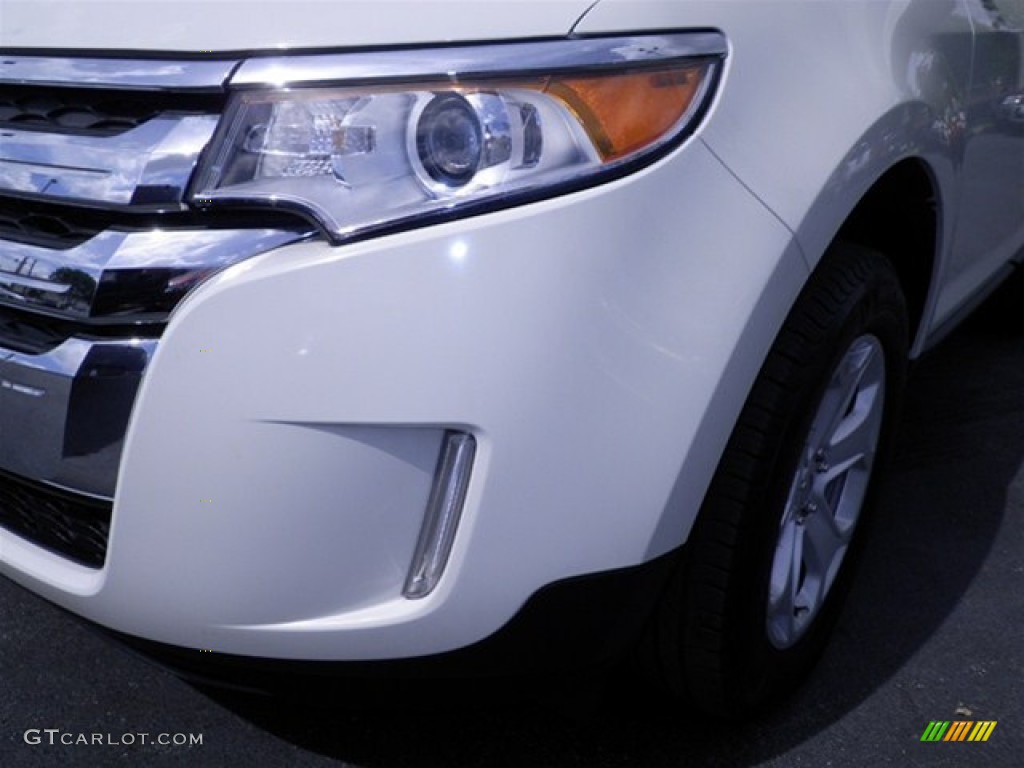 2011 Edge SEL - White Suede / Medium Light Stone photo #10