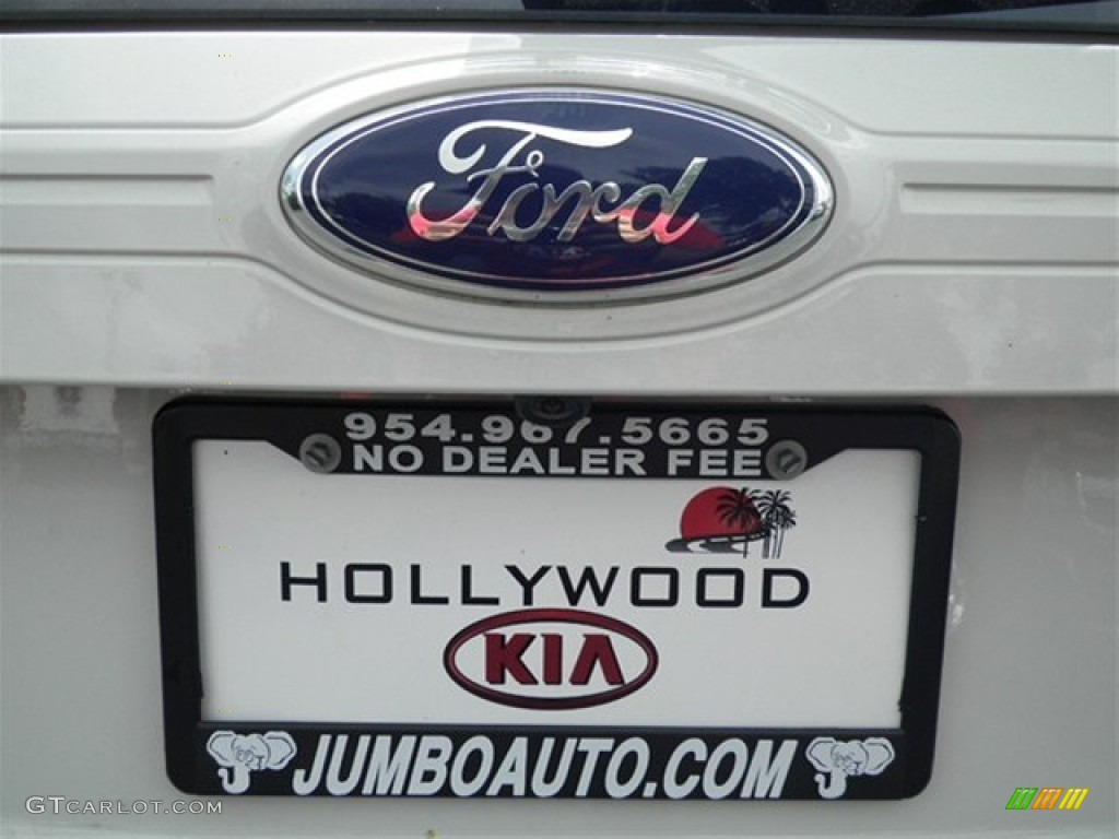 2011 Edge SEL - White Suede / Medium Light Stone photo #17