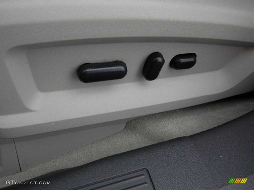 2011 Edge SEL - White Suede / Medium Light Stone photo #32