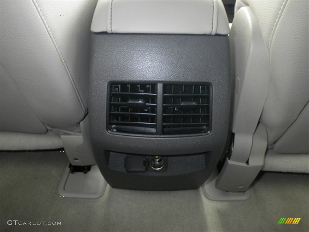 2011 Edge SEL - White Suede / Medium Light Stone photo #44