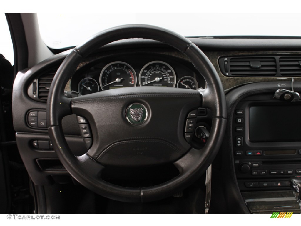 2005 Jaguar S-Type R Steering Wheel Photos