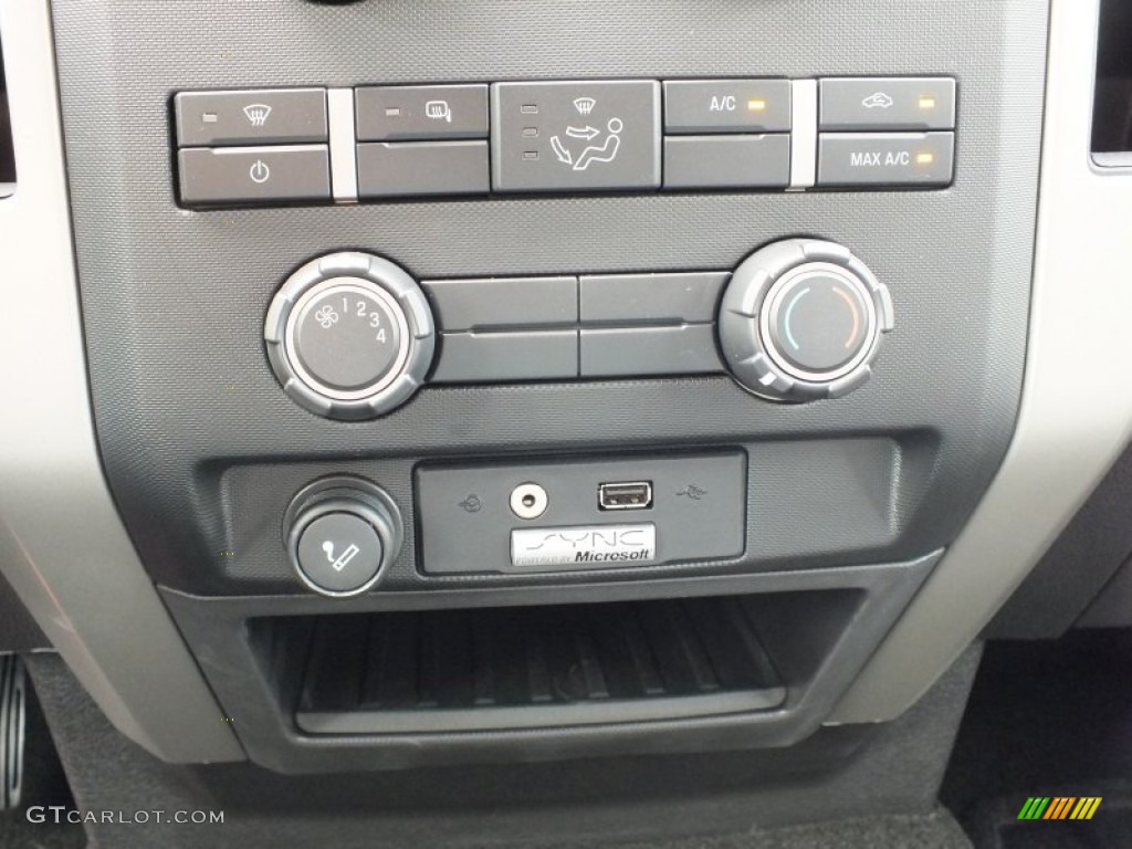 2012 Ford F150 XLT SuperCrew Controls Photo #72496255