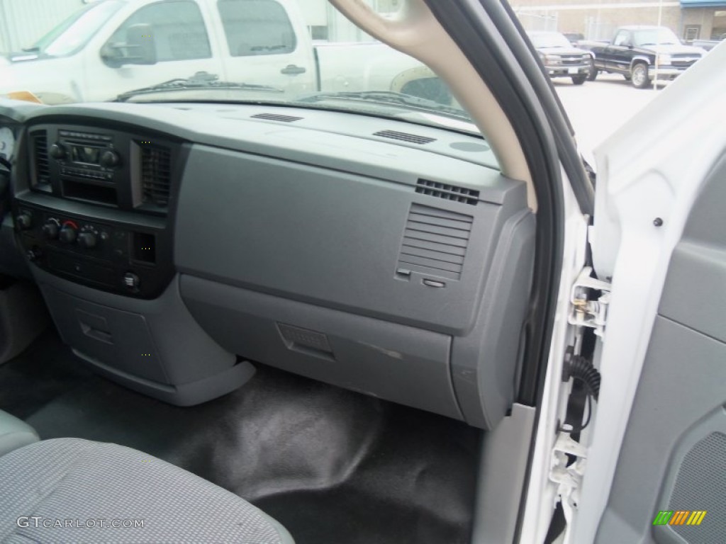 2008 Ram 1500 ST Quad Cab 4x4 - Bright White / Medium Slate Gray photo #20