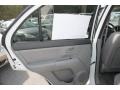 2009 Clear White Kia Sorento LX 4x4  photo #21