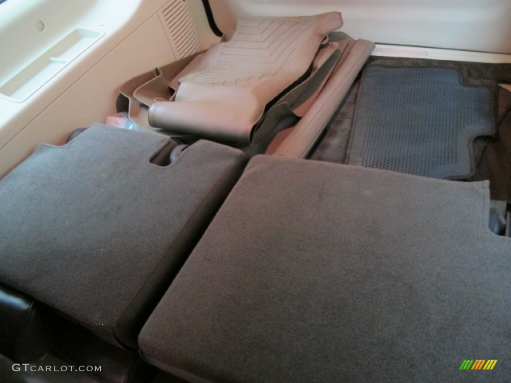 2010 Cadillac Escalade ESV Platinum AWD Rear Seat Photo #72500984