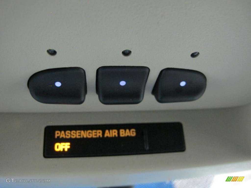 2010 Cadillac Escalade ESV Platinum AWD Controls Photo #72501447