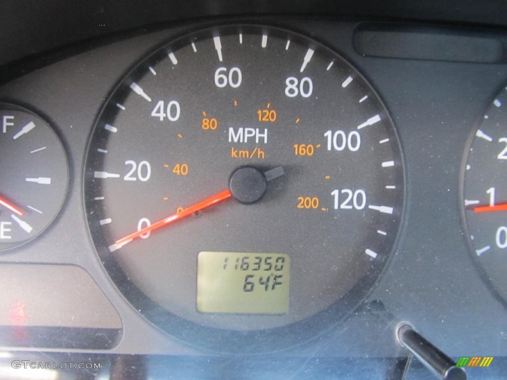 2005 Sentra 1.8 S Special Edition - Code Red / Charcoal photo #15