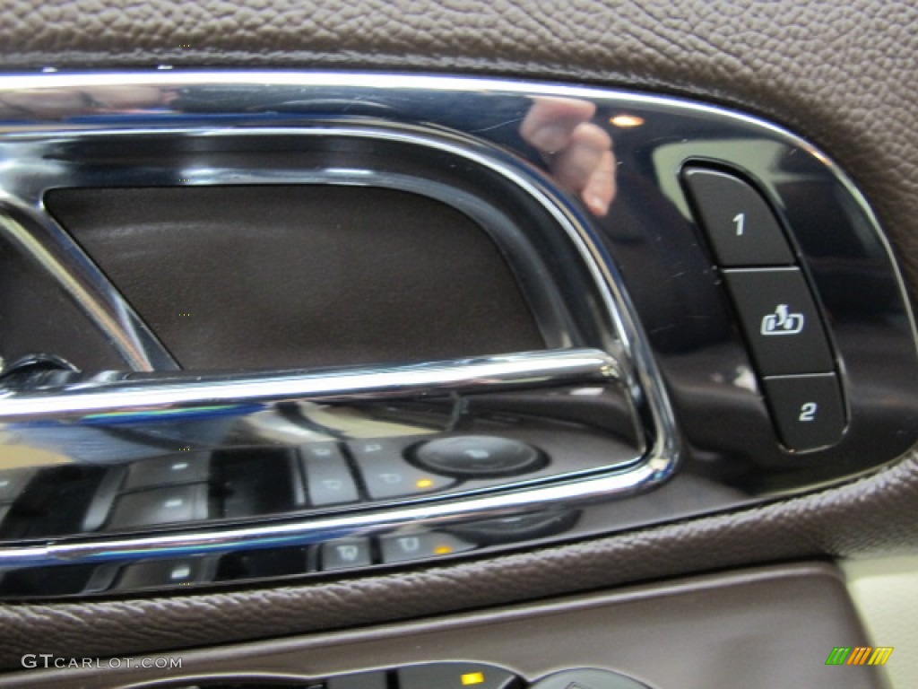 2010 Cadillac Escalade ESV Platinum AWD Controls Photo #72501658