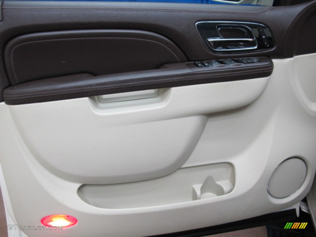 2010 Cadillac Escalade ESV Platinum AWD Door Panel Photos