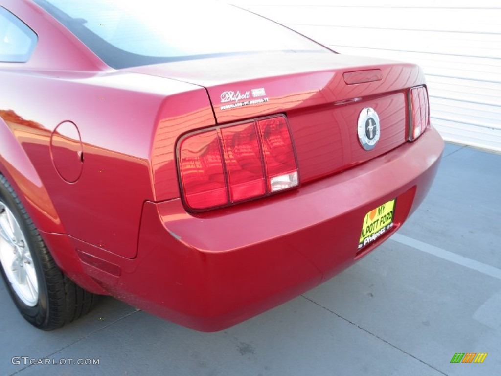 2008 Mustang V6 Deluxe Coupe - Dark Candy Apple Red / Light Graphite photo #20