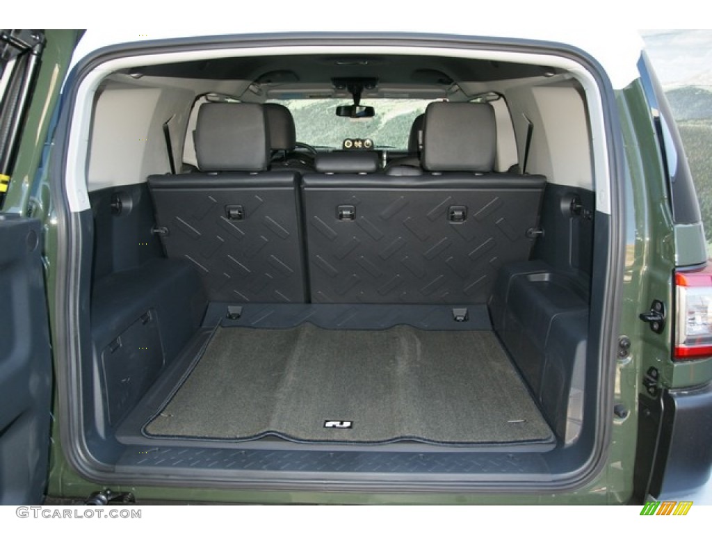 2013 Toyota FJ Cruiser 4WD Trunk Photo #72507585
