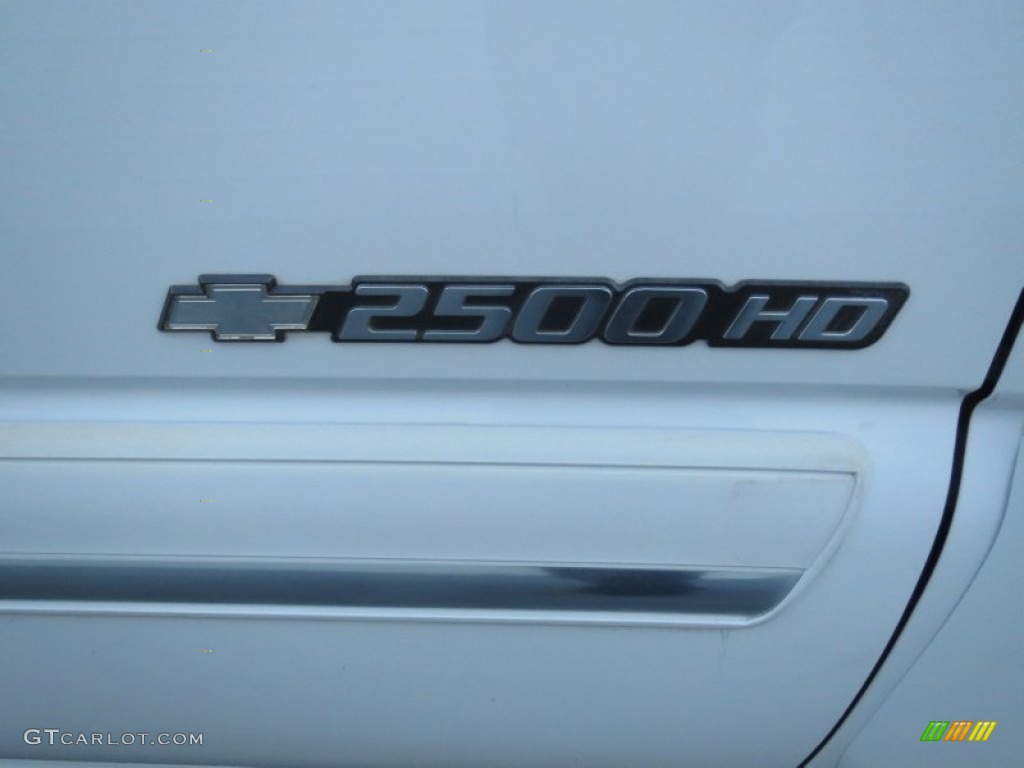 2005 Silverado 2500HD LS Extended Cab - Summit White / Medium Gray photo #15