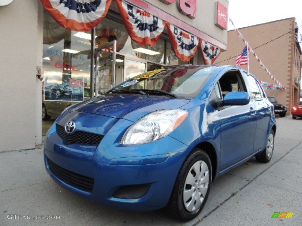 2010 Yaris 5 Door Liftback - Blazing Blue Pearl / Dark Charcoal photo #1