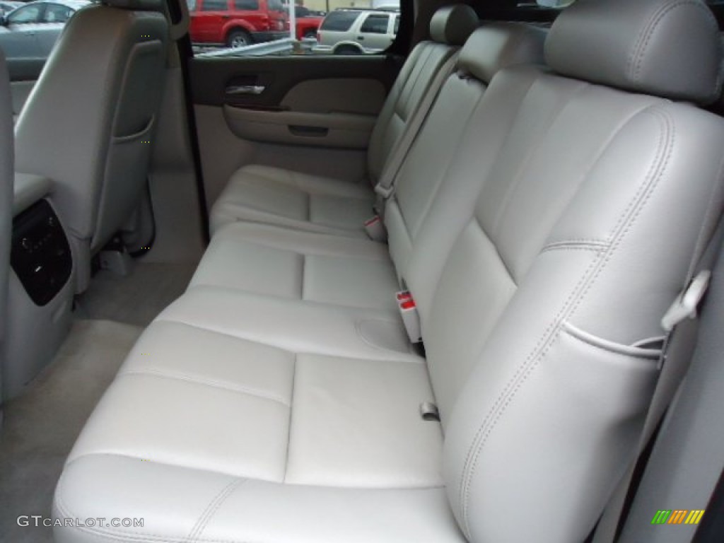 2008 Chevrolet Avalanche LT 4x4 Rear Seat Photos