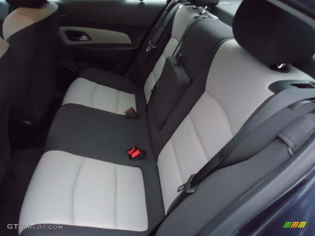 2013 Chevrolet Cruze LS Rear Seat Photo #72514130