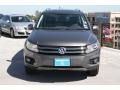 Pepper Gray Metallic - Tiguan SE 4Motion Photo No. 2